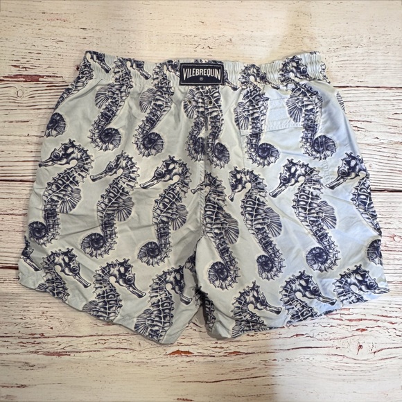 Vilebrequin Morrea Swim Trunks 5.5” in Navy and White Seahorse Print Sz XL - Picture 10 of 10